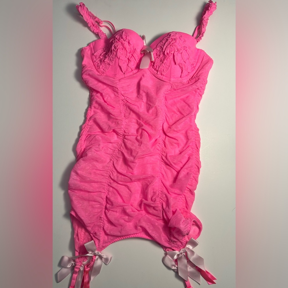 Victoria's Secret "Sexy Little Things" Pink bustier with garters 34b